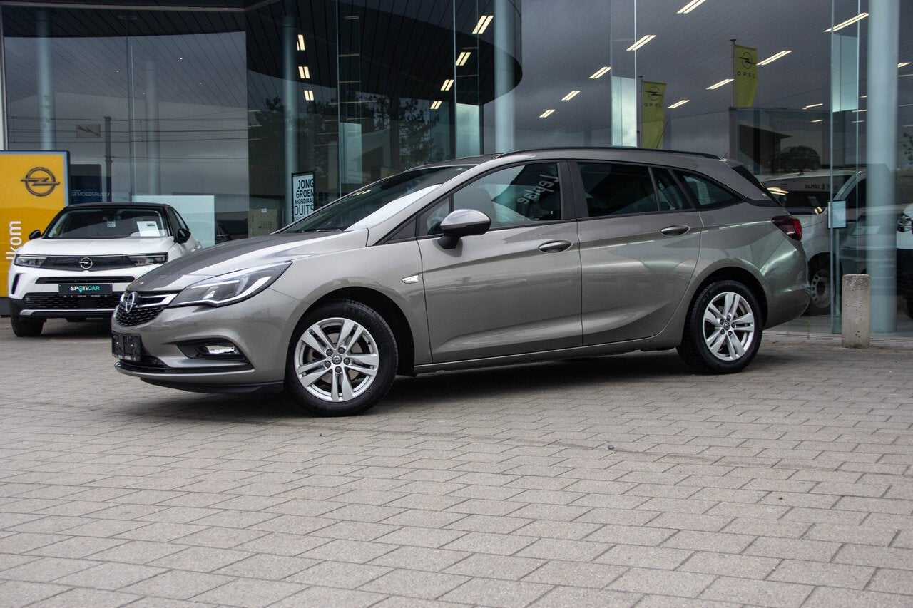 Opel Astra ST EDITION 1.4 125PK |NIEUWSTAAT|, Auto's, 0 kg, 4 cilinders, 0 kg, Bedrijf