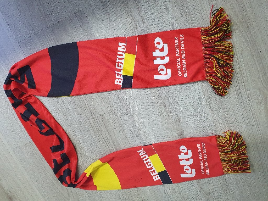 Voetbal sjaaltje, Enlèvement ou Envoi, Neuf, Fanion ou Écharpe
