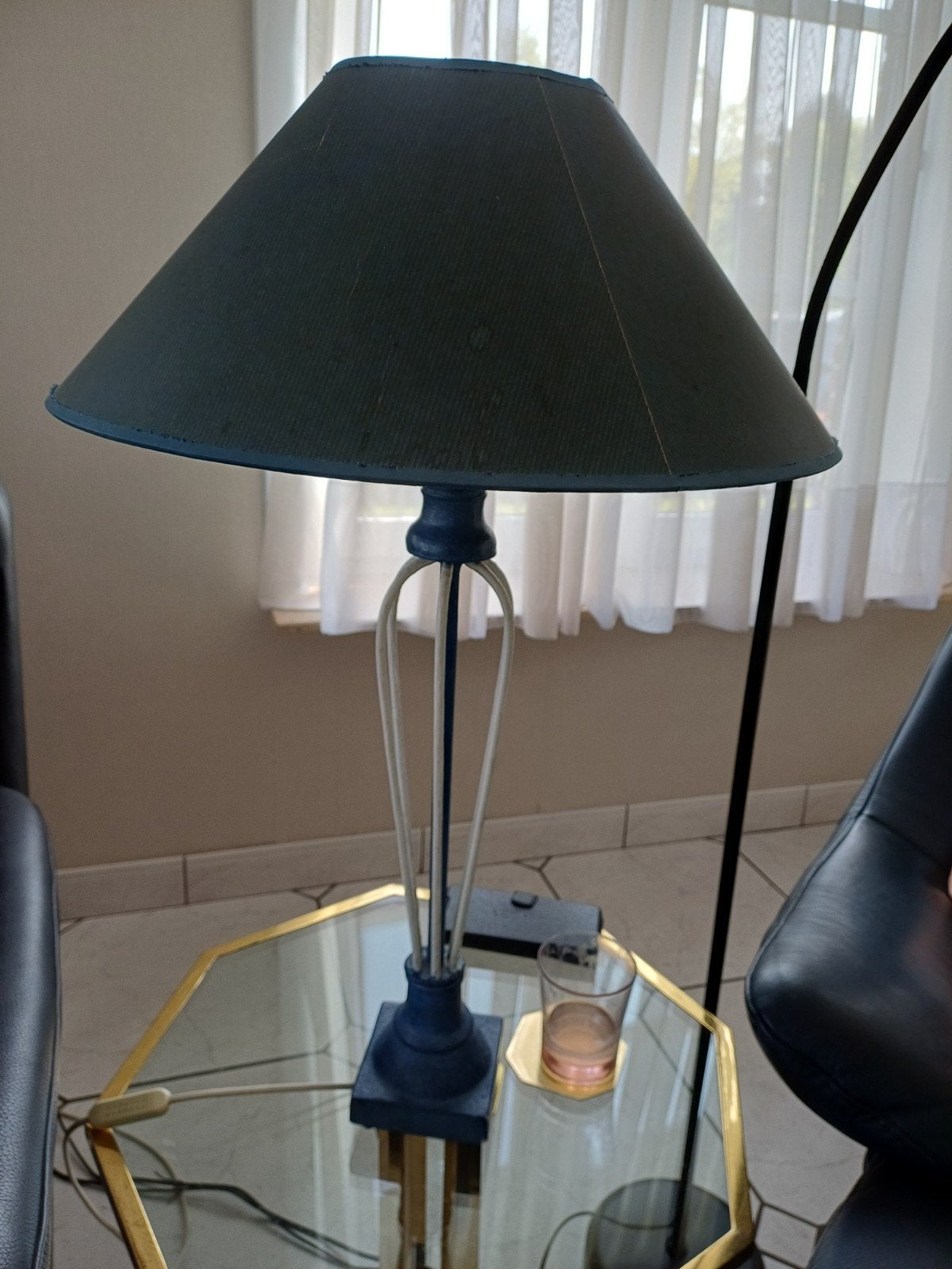 Belle grande lampe de table bleue et blanche, Enlèvement