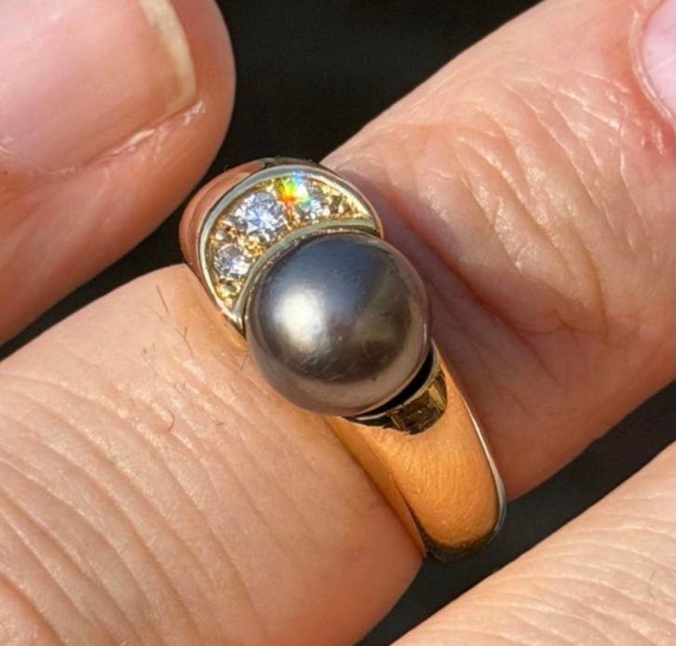 Mooie 18 karaat gouden ring met grijze parel en 3 diamanten, Met edelsteen, Geel, Ophalen of Verzenden, Kleiner dan 17
