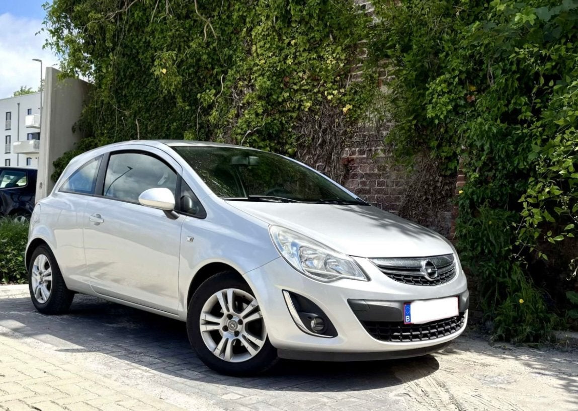 Opel Corsa D 1.2 63kw 2011 - Airco - jantes, Autos, Achat, 63 kW, Boîte manuelle, Entretenue par le concessionnaire