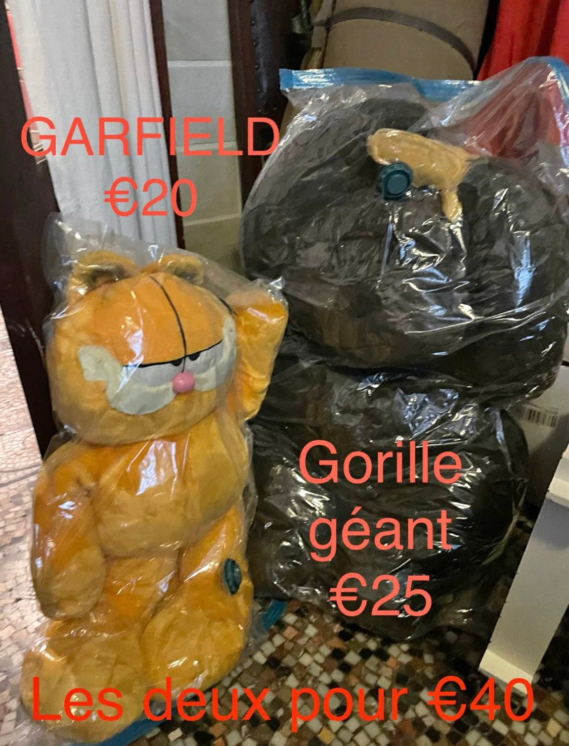 Grote gigantische knuffeldieren - Garfield/Gorilla, Ophalen, Zo goed als nieuw, Kunststof, Dier