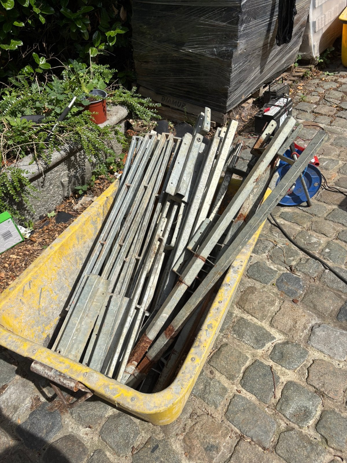 50 stuks leuninghouders, Ophalen, Zo goed als nieuw, IJzer
