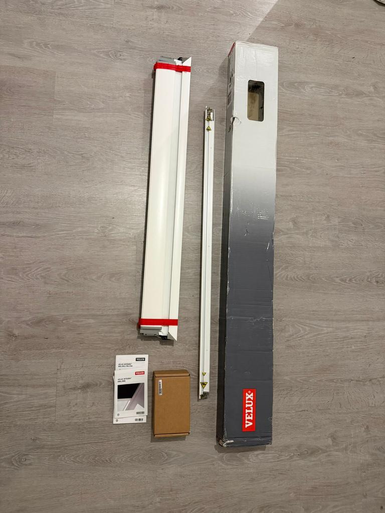 VELUX elektrisch verduisterend rolgordijn - SK06 wit, Enlèvement, Neuf