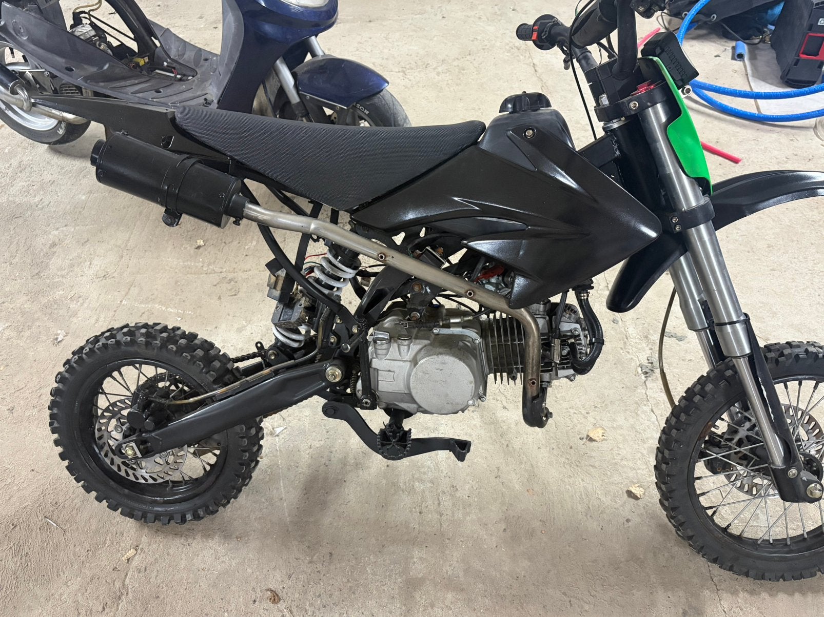 140cc pitbike, Fietsen en Brommers, Ophalen, Zo goed als nieuw, Pitbike