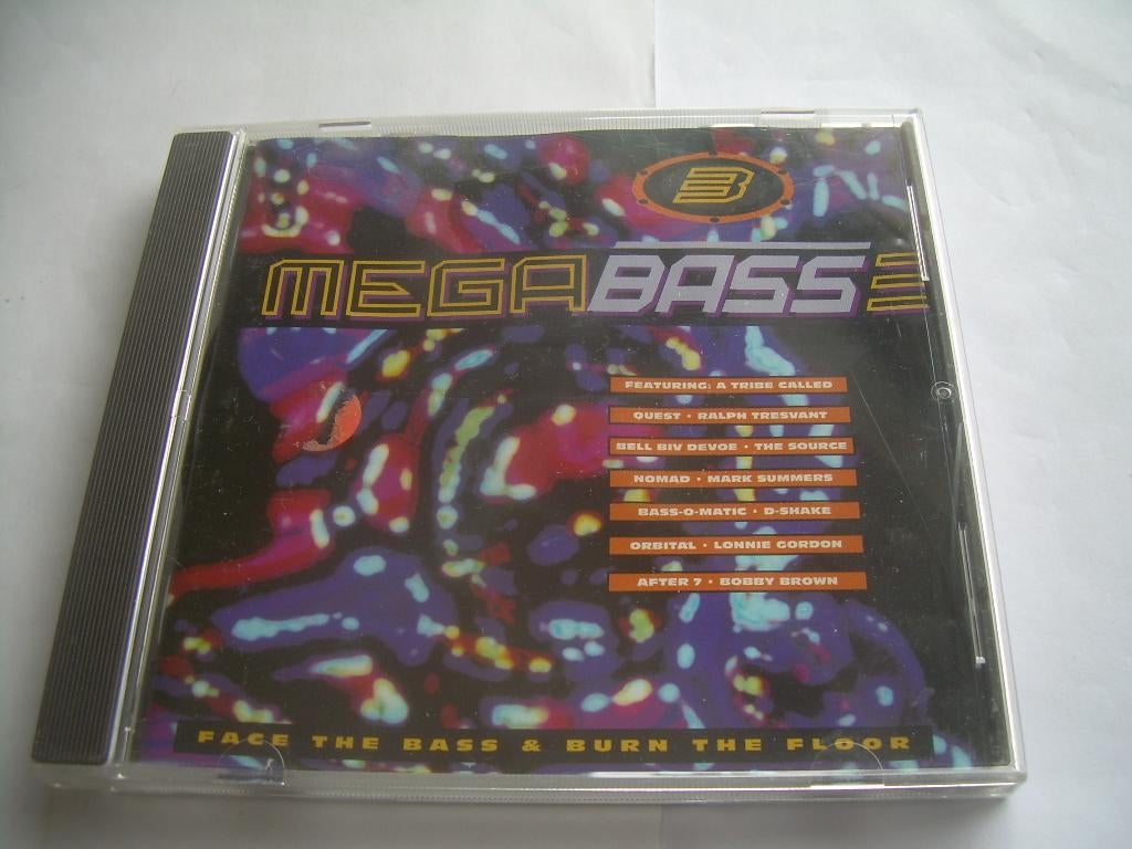 CD - MEGA BASS 3, Enlèvement ou Envoi, Comme neuf, Dance