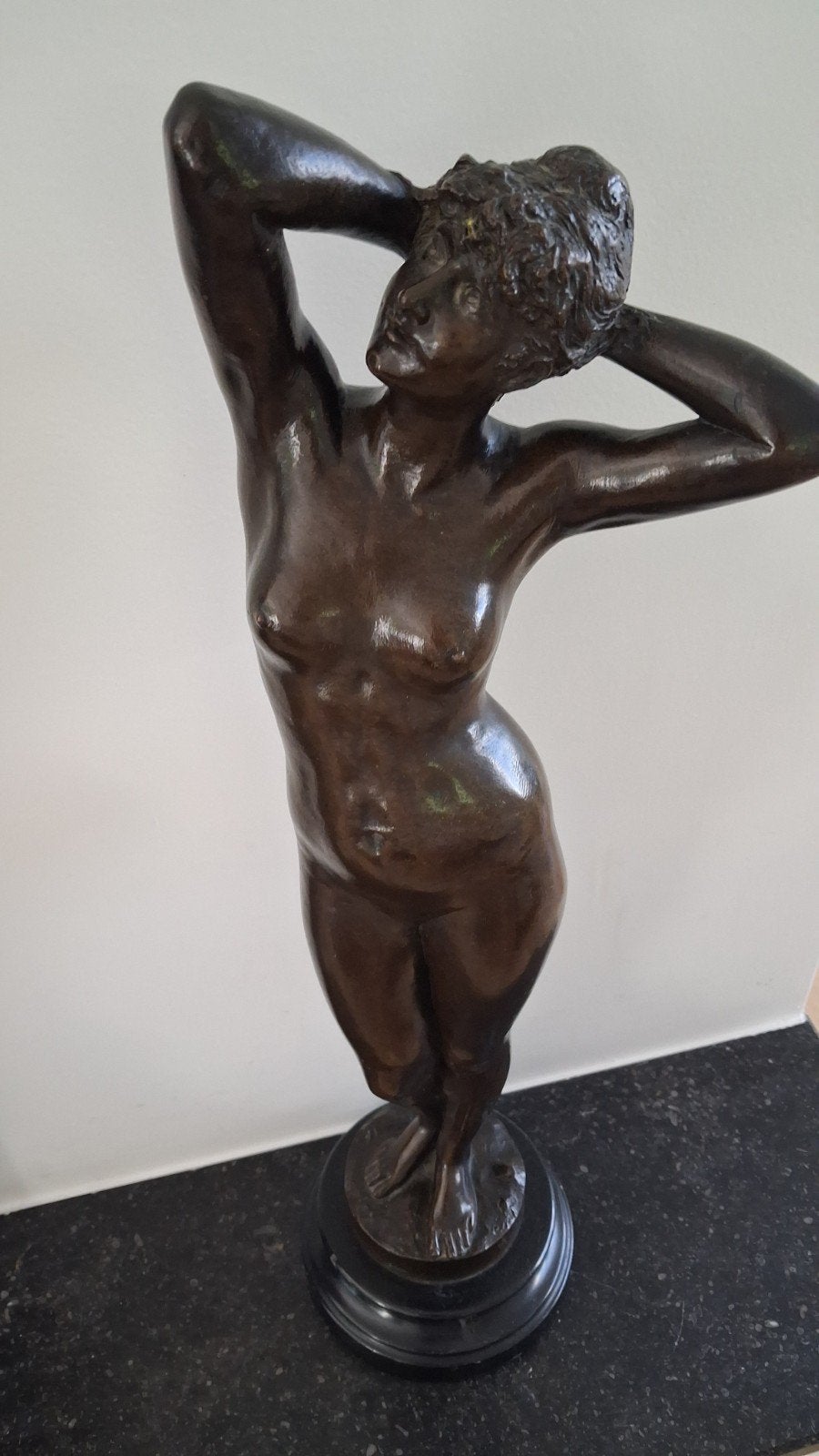 Bronzen naakt 45 cm ongeveer vrouw in bevallige pose, Antiek en Kunst, Ophalen, Vrouw