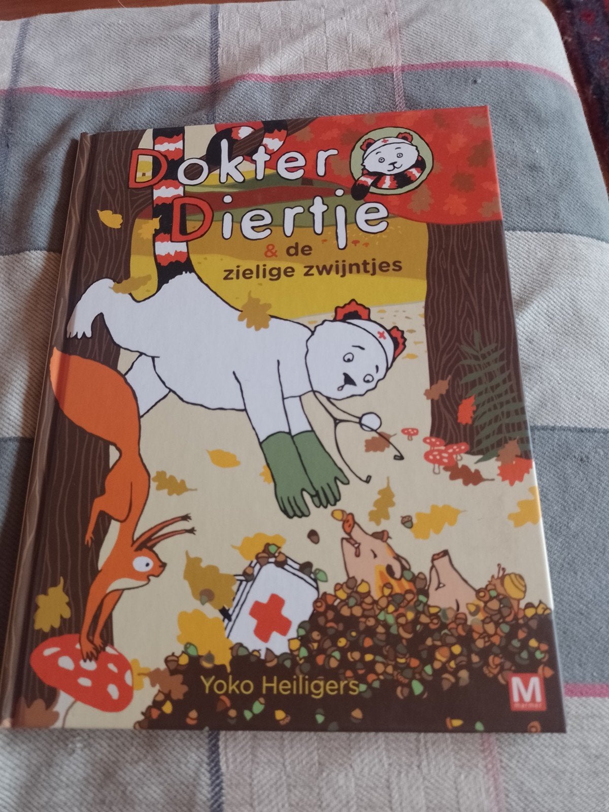 Yoko Heiligers - Dokter Diertje en de zielige zwijntjes, Boeken, Prentenboeken en Plaatjesalbums, Ophalen of Verzenden, Yoko Heiligers
