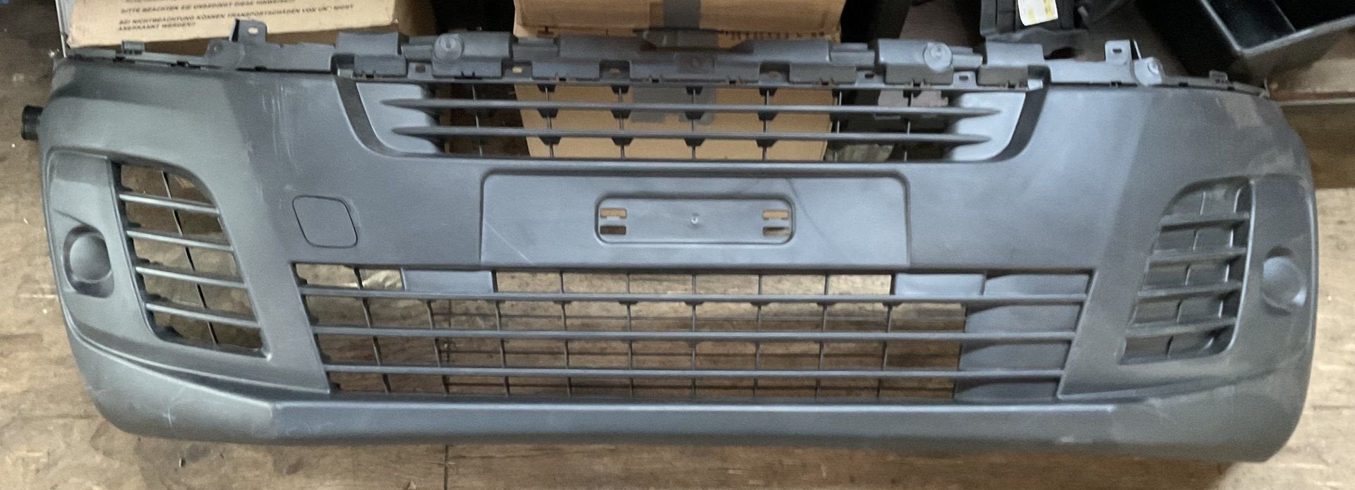 Nieuwe Voorbumper Citroen Jumpy III / Opel Vivaro C / Peugeo, Neuf, -, Origine de la pièce connue, -