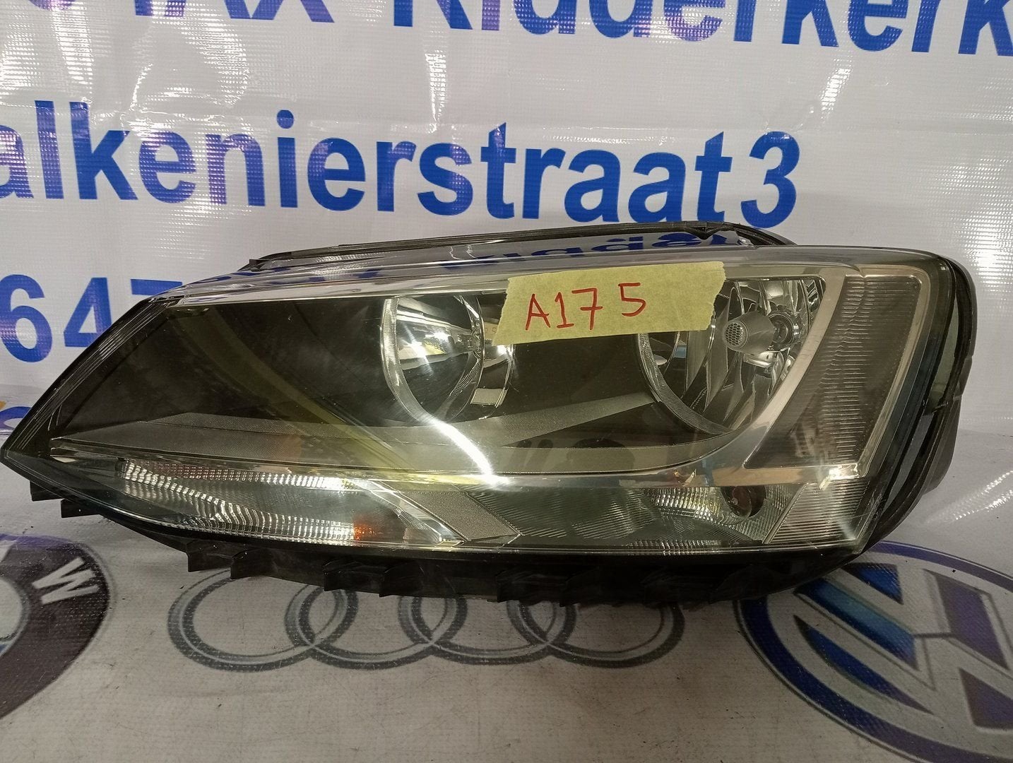 Volkswagen Jetta Koplamp Halogeen rechts 5C7941005A, Gebruikt, -, Volkswagen, -