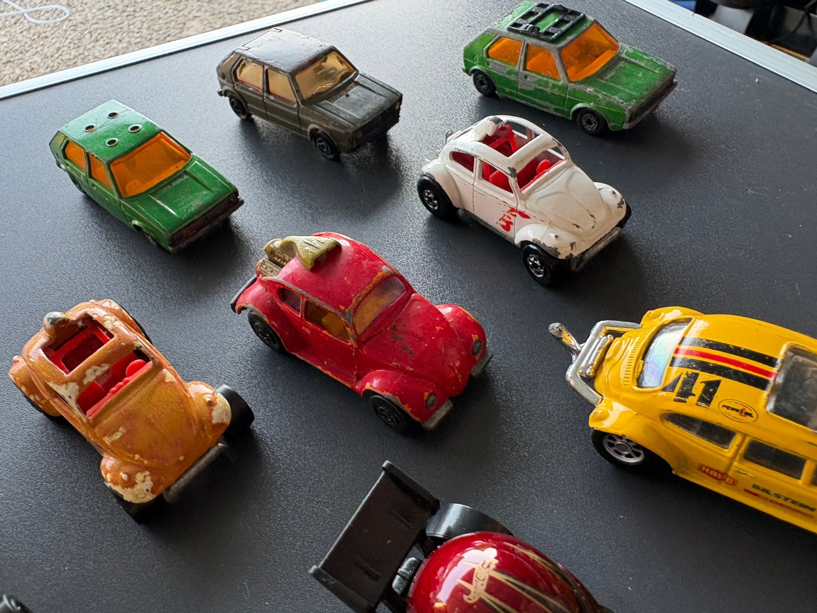 HOTWHEELS MATCHBOX LESNEY CORGI 29 x VW LOT AUTOS VINTAGE, Enlèvement ou Envoi, Comme neuf, Voiture, Matchbox