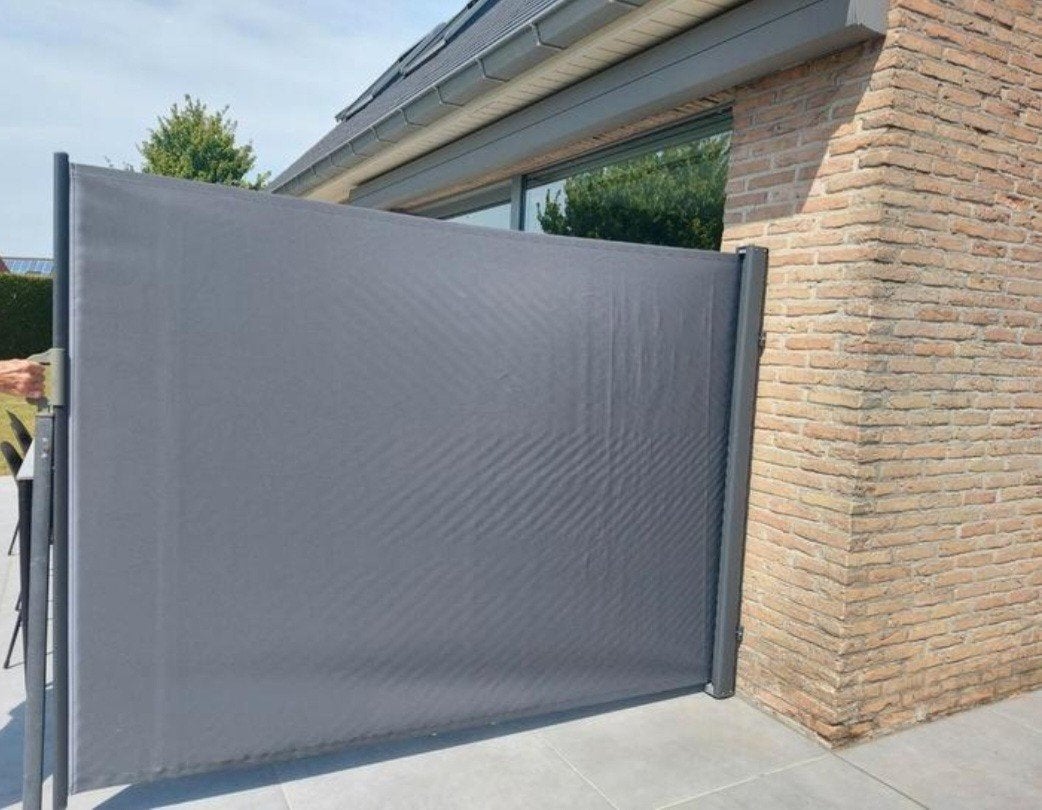 Uitrolbaar windscherm zonnescherm antraciet
Hoogte : 1 m 60, Tuin en Terras, Tuinschermen, Ophalen, Gebruikt, 200 cm of meer, 150 tot 200 cm