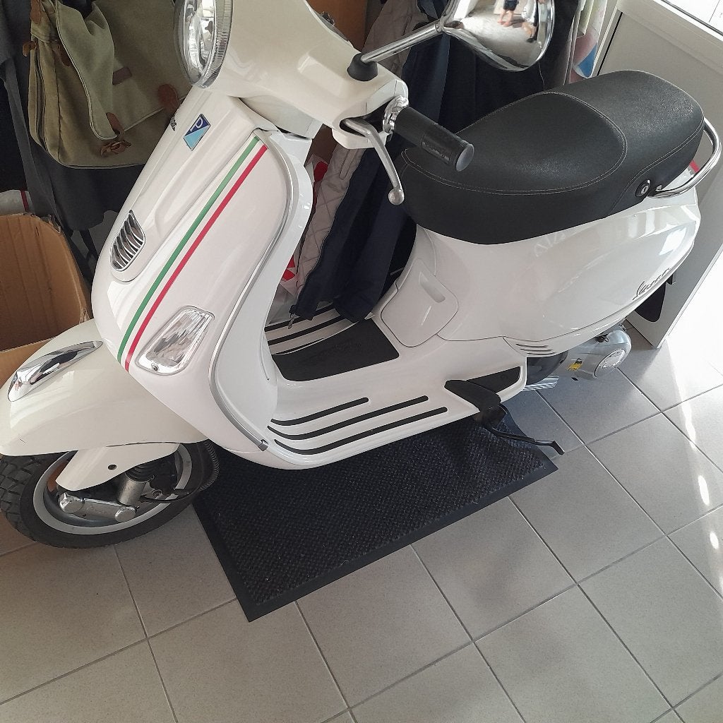 Vespa LX 125, Ophalen, 125 cc, Zo goed als nieuw, Benzine