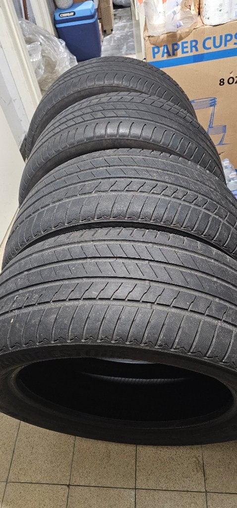 Bmw x5 pneus, Autos : Pièces & Accessoires, 4 Saisons, 275 mm, Pneu(s), Enlèvement