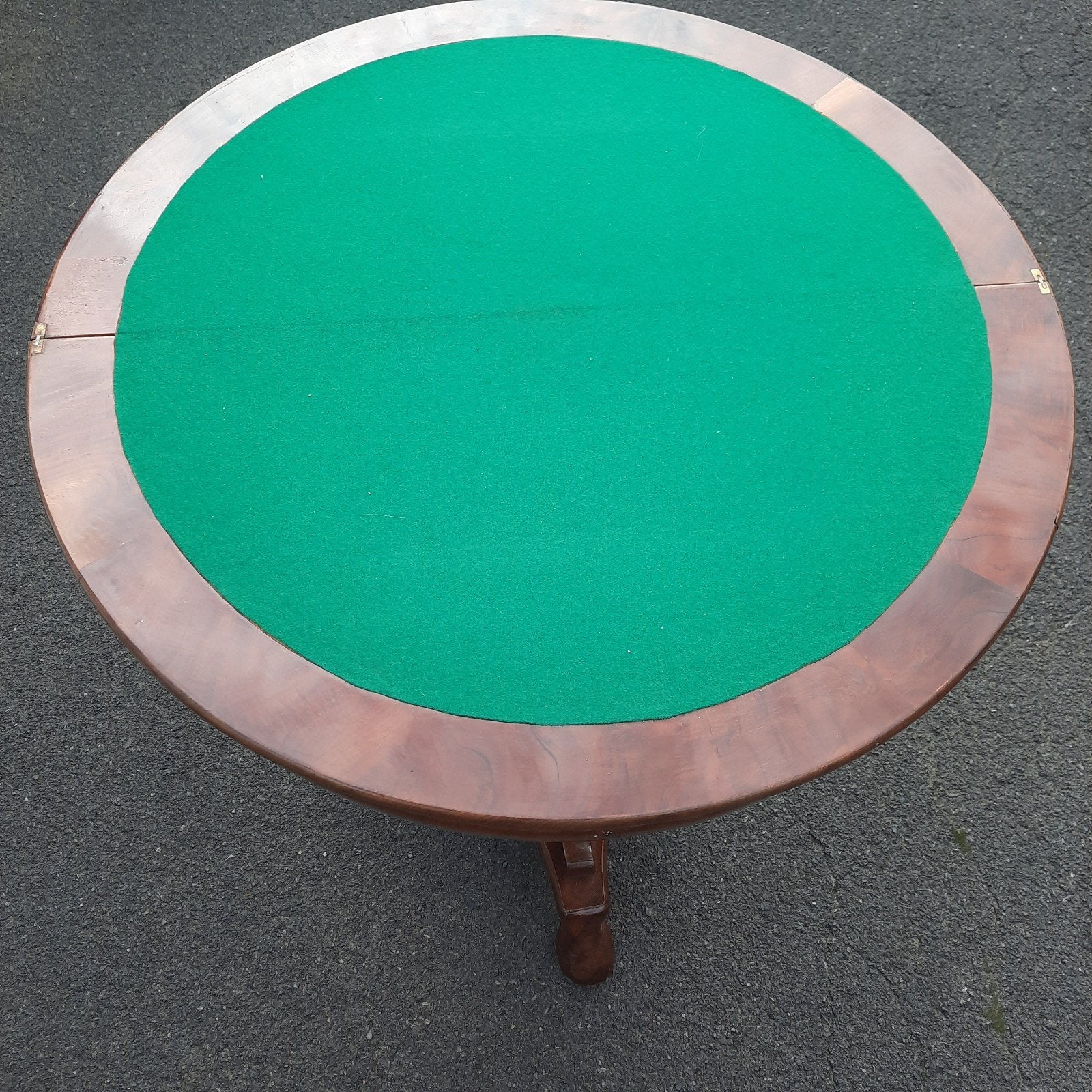 Poker - of kaarttafel . Vilt nog in prima staat !, Ophalen