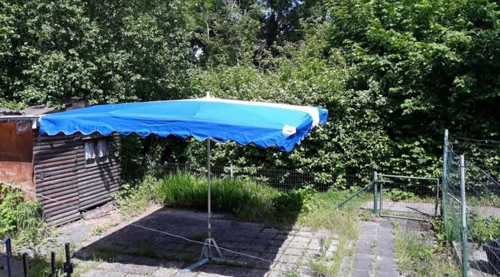Marktparasol, Ophalen, Zo goed als nieuw