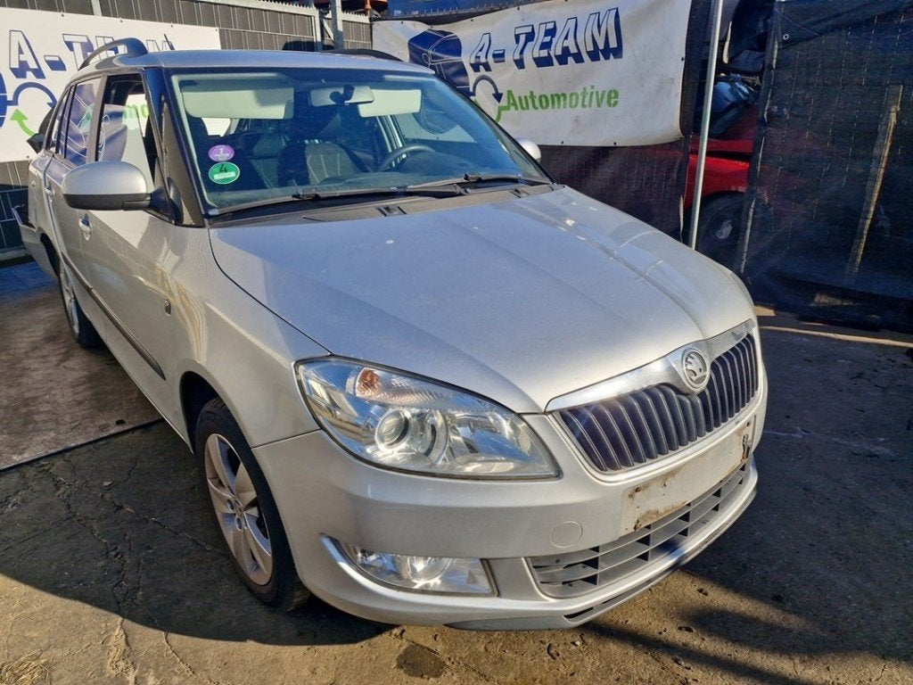 BERCEAU MOTEUR Skoda Fabia II Combi (01-2007/12-2015), Autos : Pièces & Accessoires, Utilisé, Info@skoda-auto.de, Skoda, Max-Planck-Straße  3-5
64331  Weiterstadt, DE