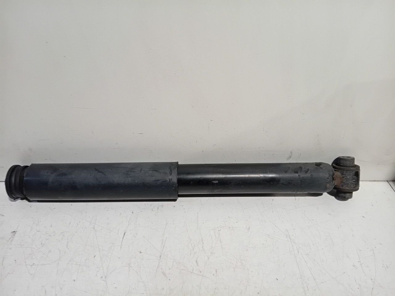 Schokbreker links achter Peugeot 5008, Onderdelen@venauto.nl, Van der Ven Autorecycling B.V., Gebruikt, Ettenseweg 76, 4706 PB Roosendaal, The Netherlands