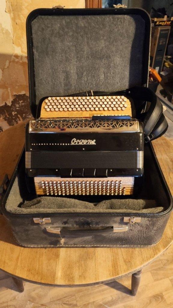 Accordeon Organe zwart/goud Do 3, Muziek en Instrumenten, Accordeons, Gebruikt, Met koffer, Knopaccordeon, 120-bas