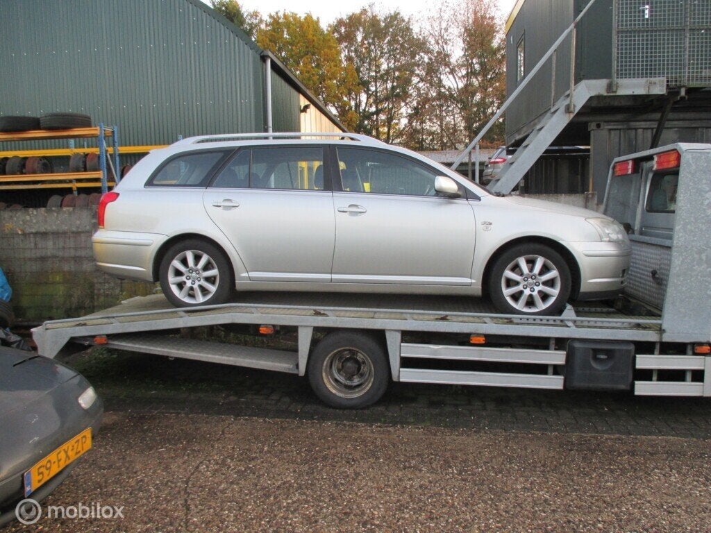Onderdelen Toyota Avensis Wagon 2.0 D-4D Linea Luna, Toyota, Toyota, Utilisé