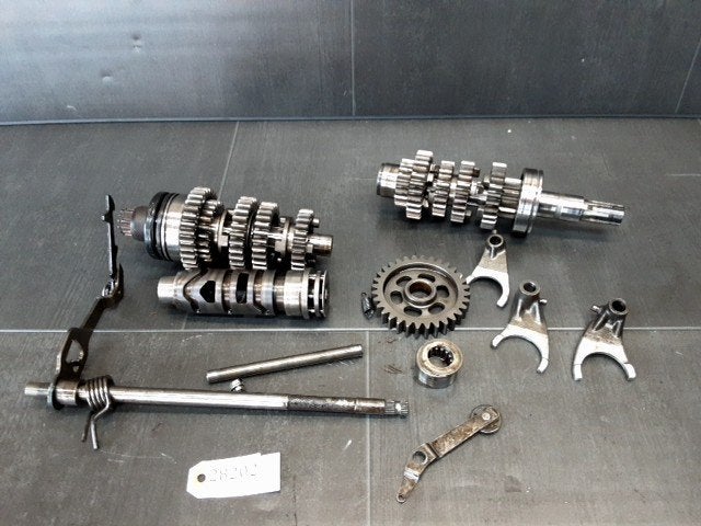 GS500 2002 - 2006 Suzuki Motorblok onderdelen D1-62537, Motoren