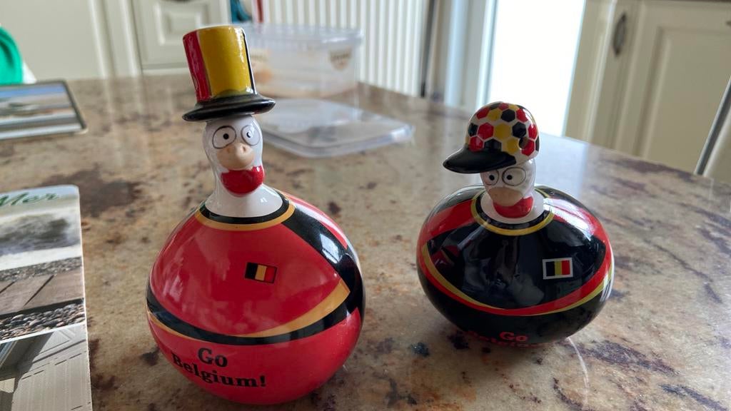 Poules j line Belgium, Enlèvement