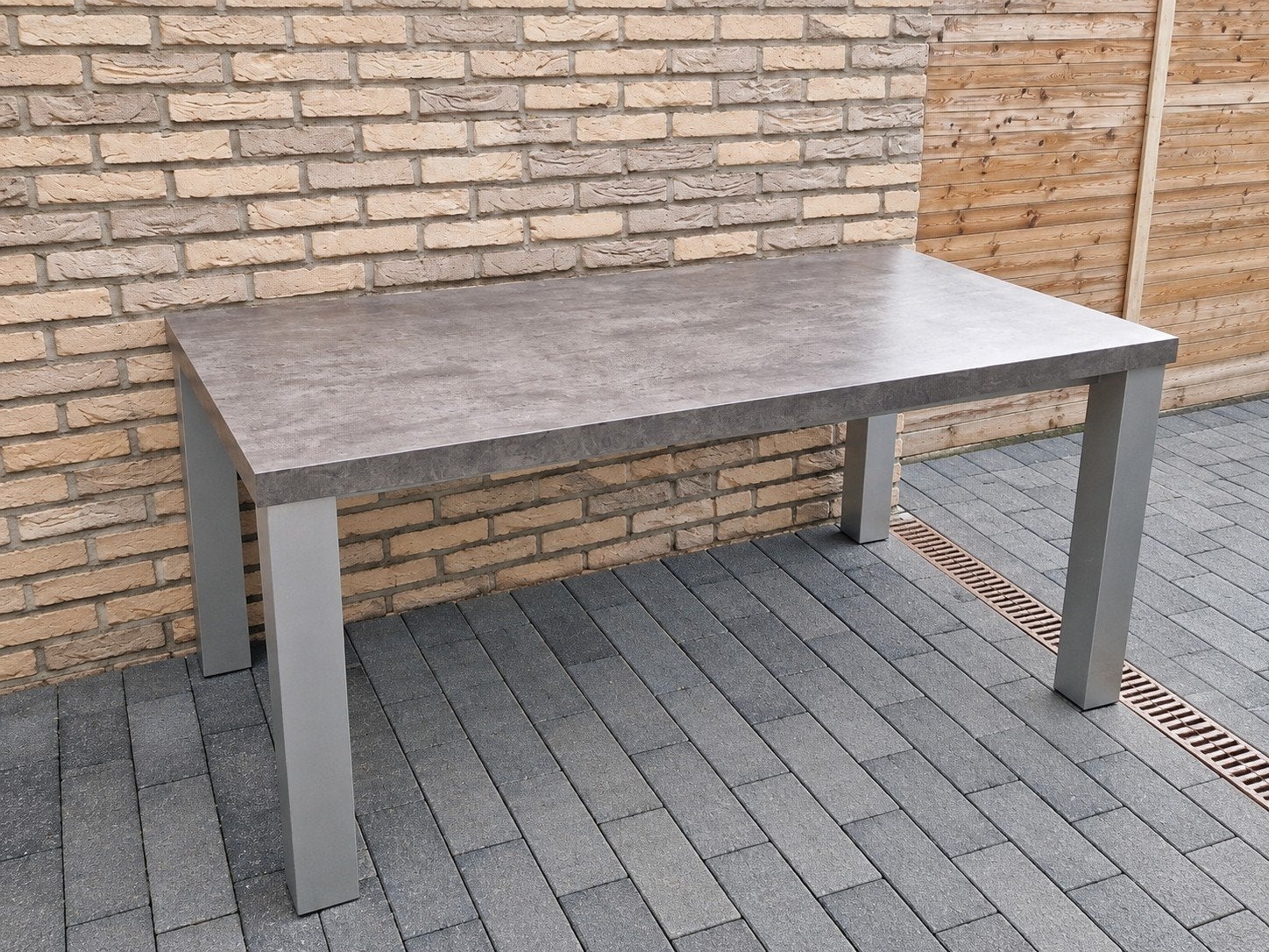 URGENT : table de cuisine haute robuste avec plateau en aspe, 100 à 150 cm, Cinq personnes ou plus, Enlèvement, Utilisé