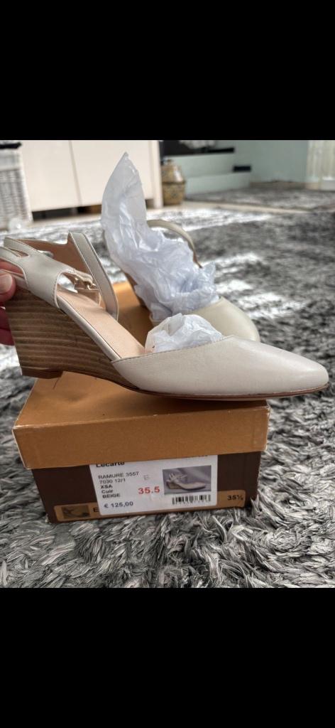 Chaussures femme taille 35,5, Autre, Beige, Comme neuf, Enlèvement