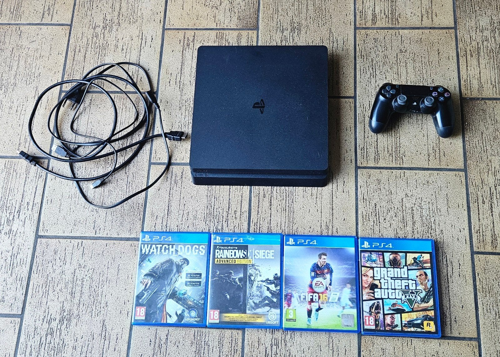 PlayStation 4 Slim 1Tb, Consoles de jeu & Jeux vidéo, Enlèvement ou Envoi, Comme neuf, 1 TB, Avec jeux