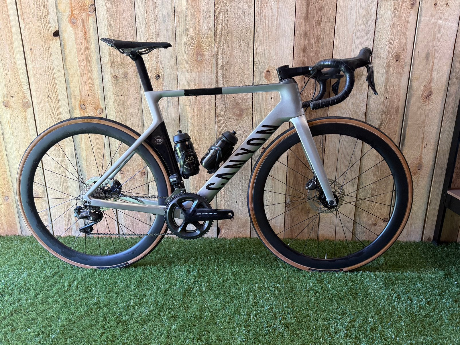CANYON AEROAD CF SL DISC 8.0 DI2 Dura Ace cranks Medium, Enlèvement, Utilisé, Carbone