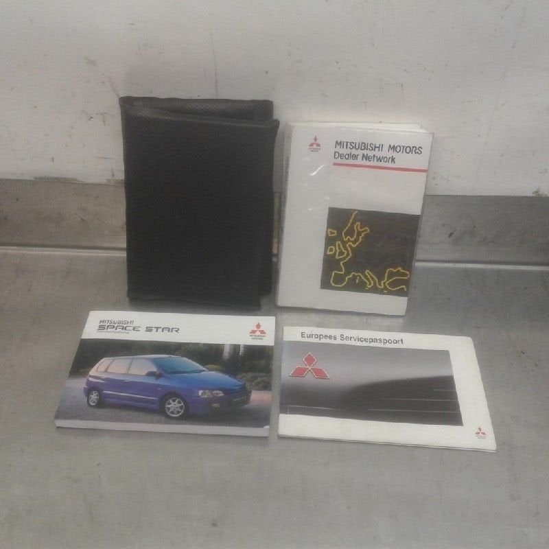INSTRUKTIEBOEK Mitsubishi Space Star (DG) (01-1998/12-2004), Gebruikt, Mitsubishi