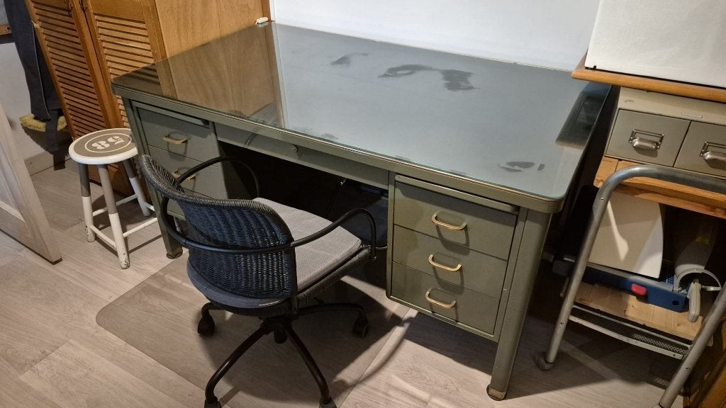 Bureau militaire style industriel kaki (1950), Maison & Meubles, Bureaux, Utilisé, Industriel, Verre, Enlèvement