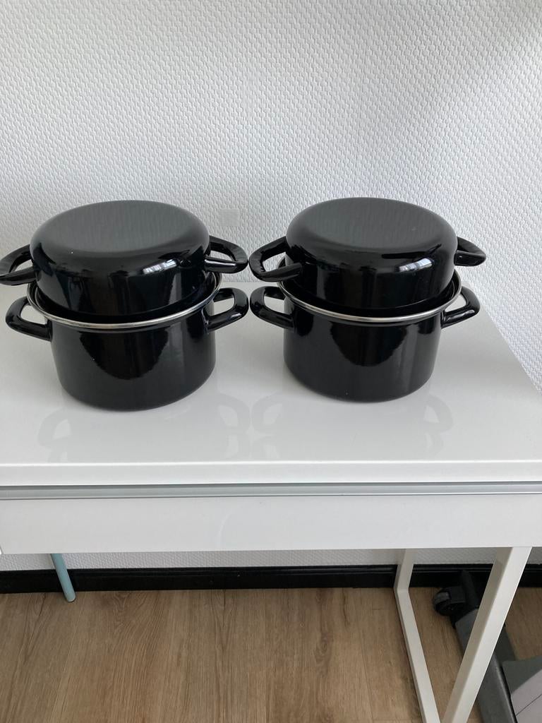 Poêles à moules, Enlèvement, Comme neuf