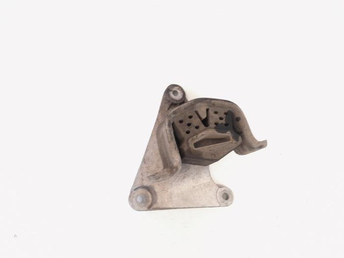 Motorsteun van een Volkswagen Transporter, Gebruikt, -, Volkswagen, -