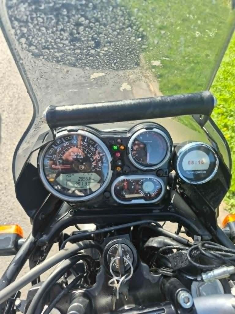 Royal Enfield Himalayan 411 motorfiets, Motoren, Particulier