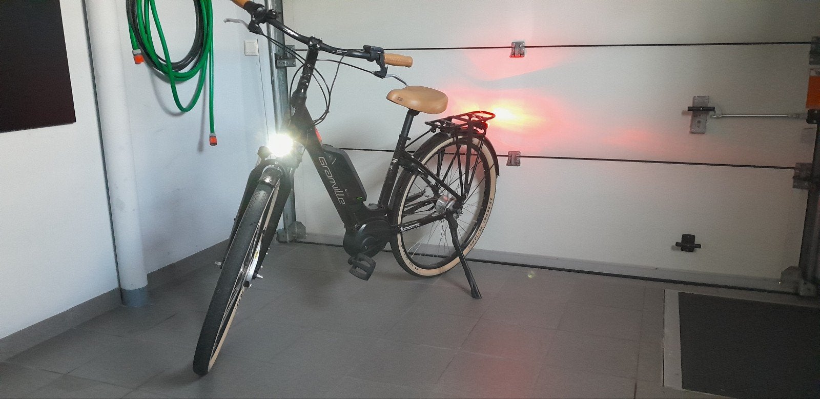 Damesfiets Granville e-bike, Ophalen, Zo goed als nieuw, Trommelrem