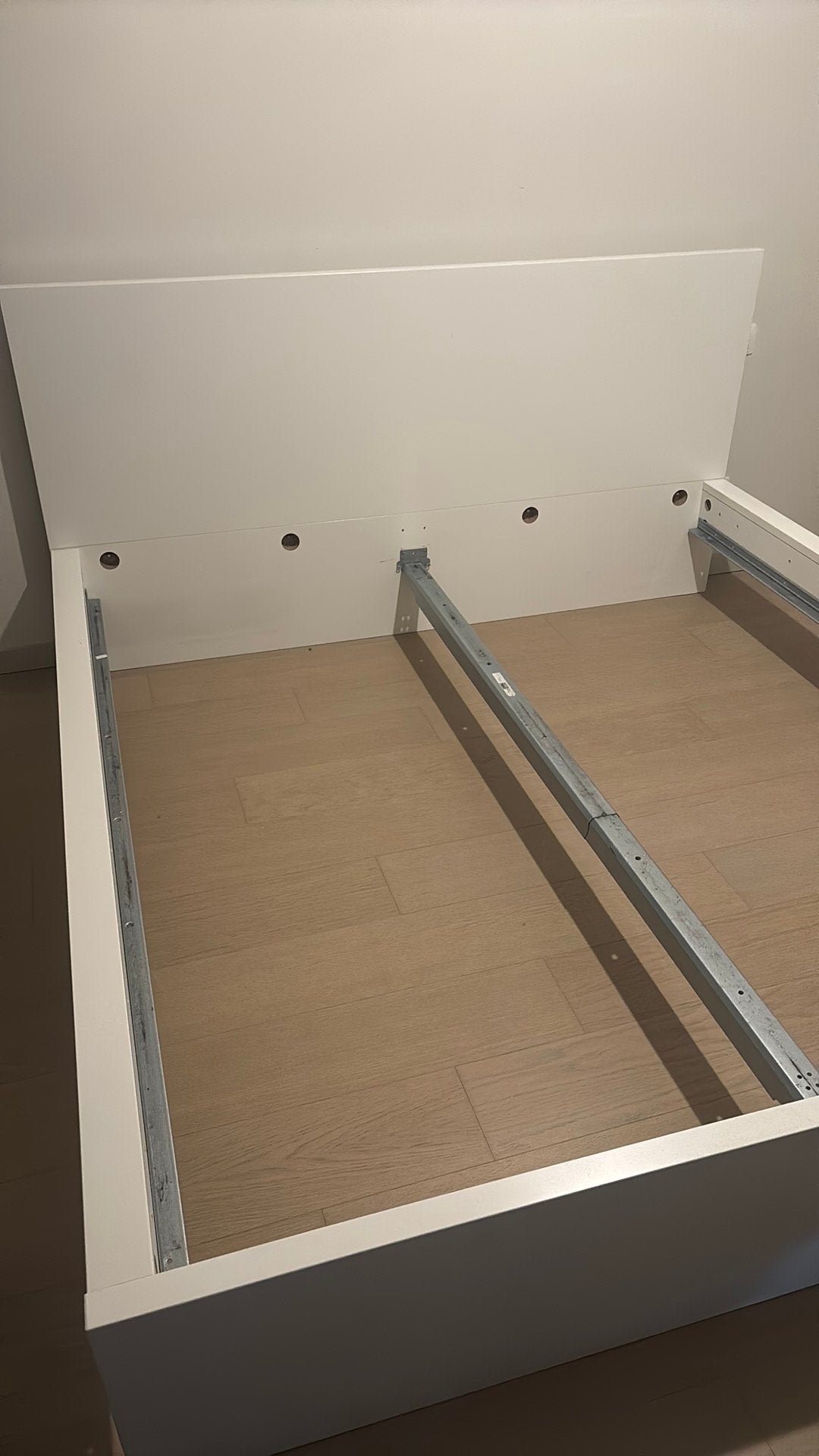 Kader Ikea Malm (180x200), Huis en Inrichting, Ophalen, Gebruikt, Wit, Tweepersoons