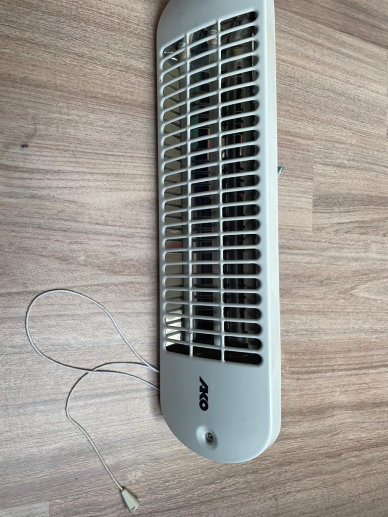 Warmtestrale badkamer merk Ako, Ophalen, Zo goed als nieuw