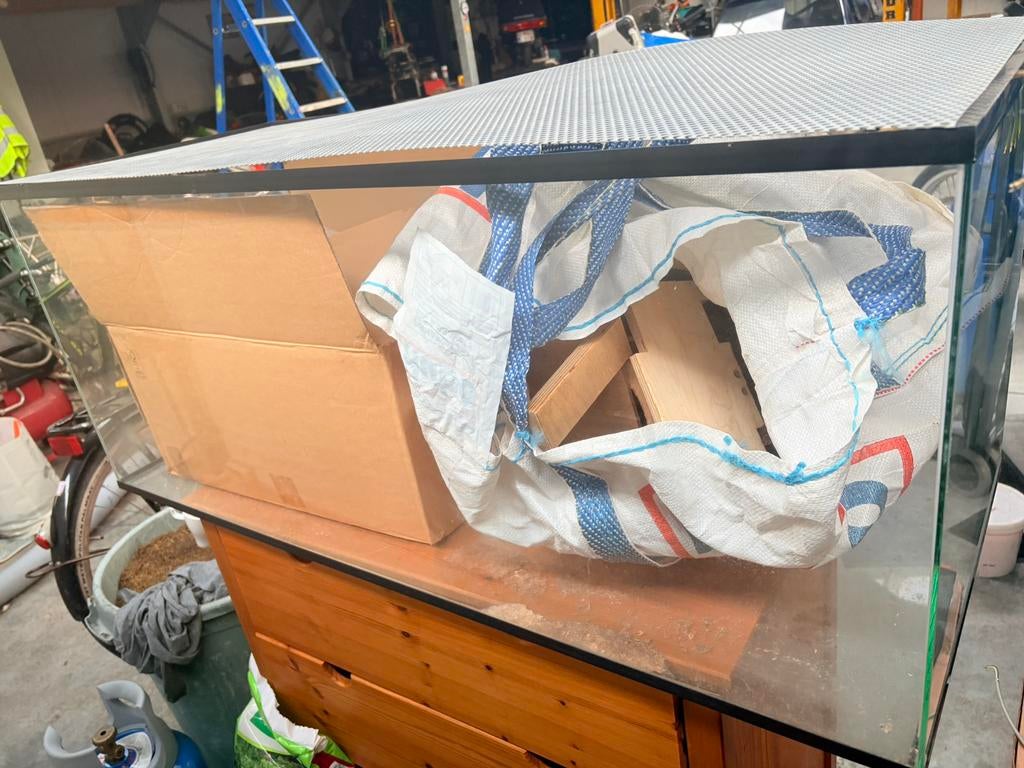 Zeer ruim terrarium te koop, Minder dan 60 cm, Kooi, 110 cm of meer, Ophalen of Verzenden