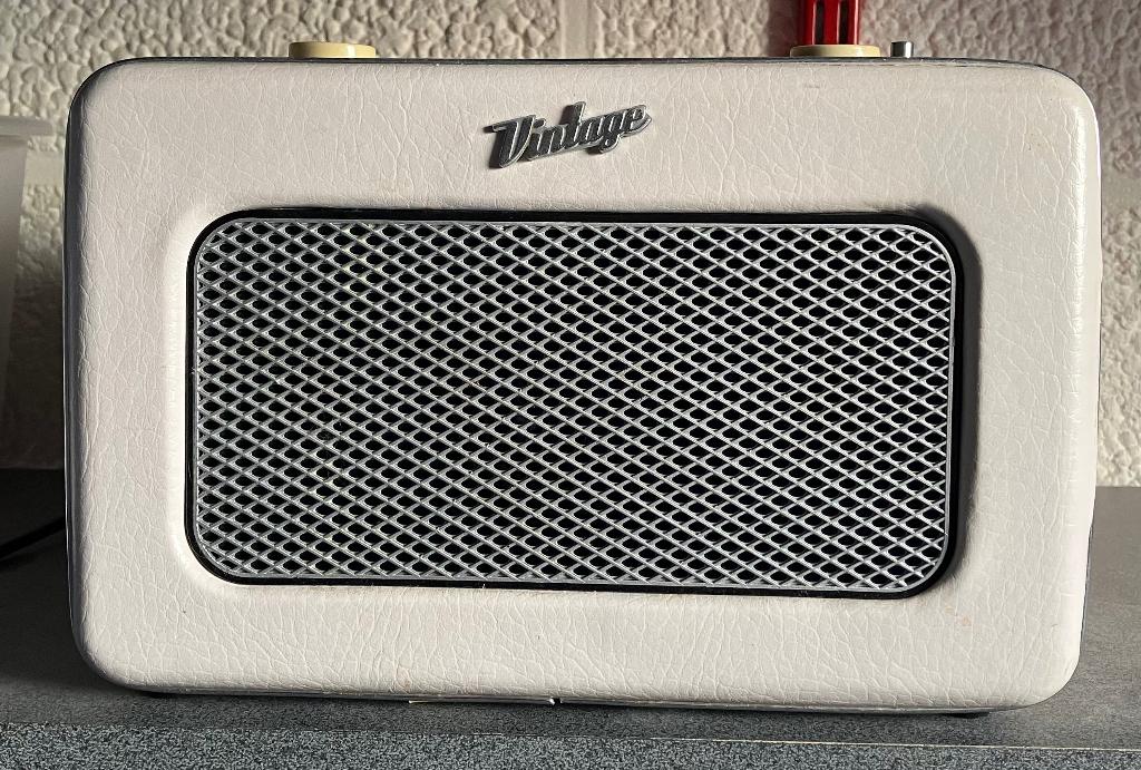 Vintage radio van het merk Akai, Ophalen of Verzenden, Gebruikt, Radio