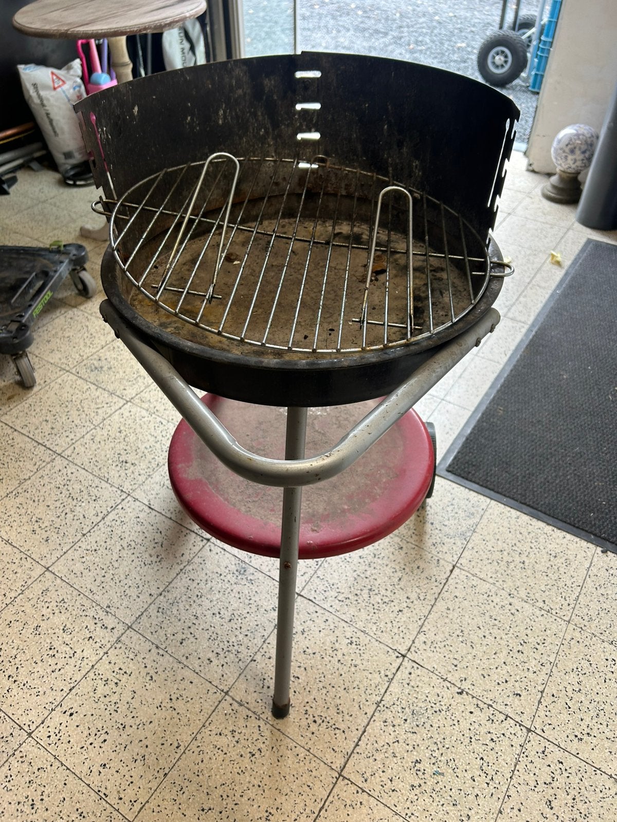 Barbecue, Enlèvement, Utilisé