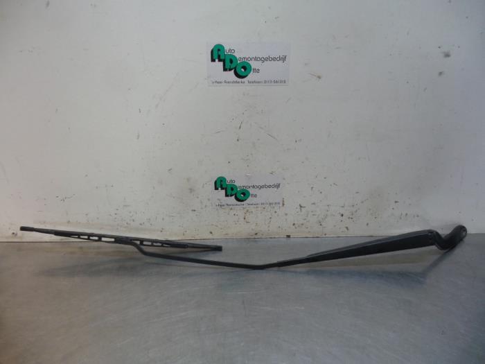 Ruitenwisserarm voor van een Ford Fiesta (Fiesta 02-), Gebruikt, -, -, Ophalen of Verzenden