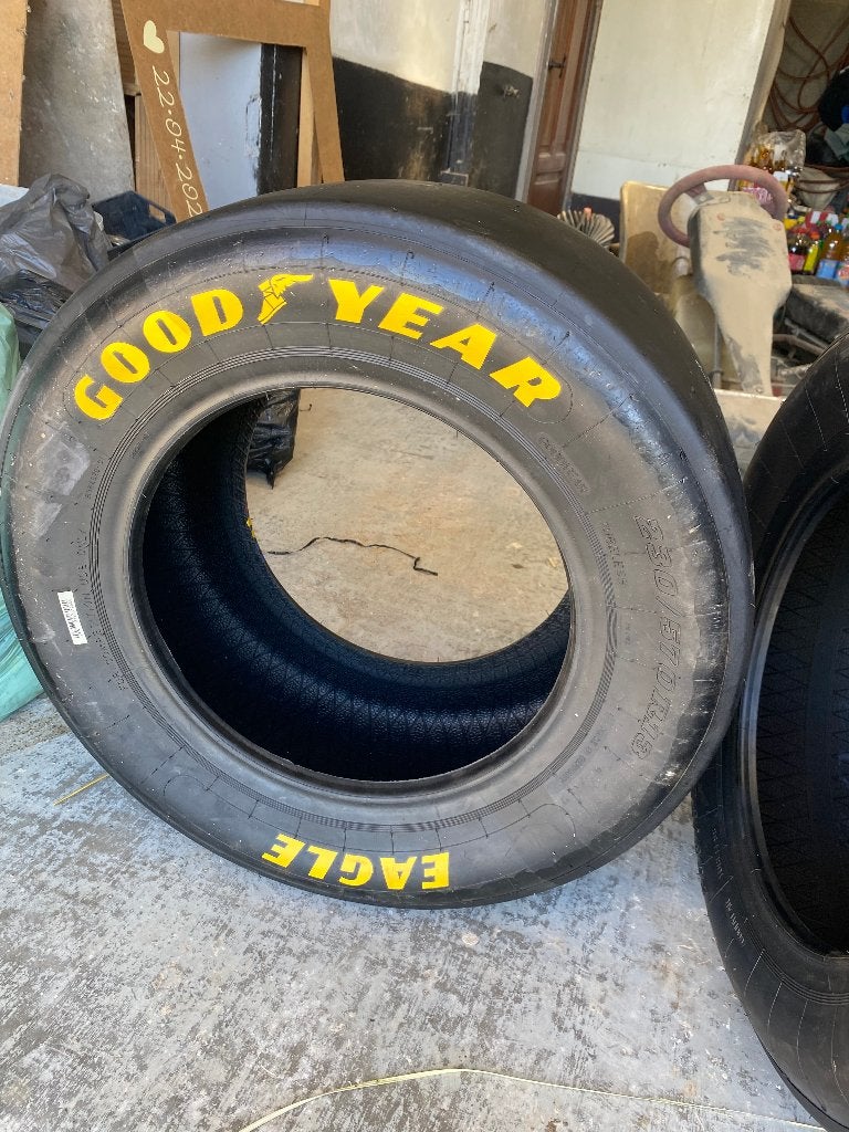 Pneus neuf GOODYEAR - GY Slick fr 01B2 - 230/570 R13, Autos : Pièces & Accessoires, Pneus & Jantes, Neuf, Pneu(s), Enlèvement