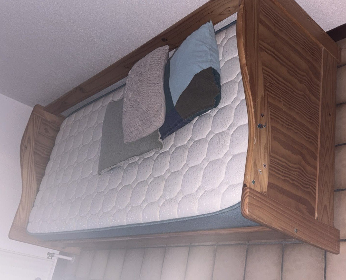 Lit en pin - sans matelas, Maison & Meubles, Chambre à coucher | Lits, Enlèvement, Une personne