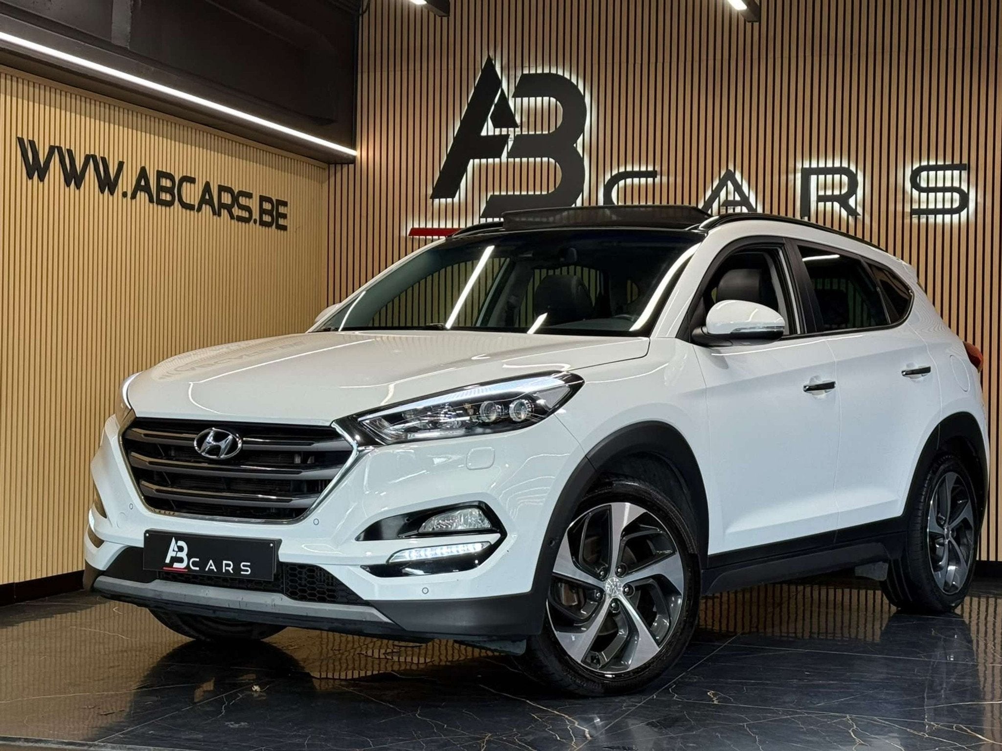 Hyundai Tucson 1.7 CRDI * BOITE AUTO * GARANTIE 12 MOIS *, Auto diversen, Automaat, 1685 cc, Wit, Diesel