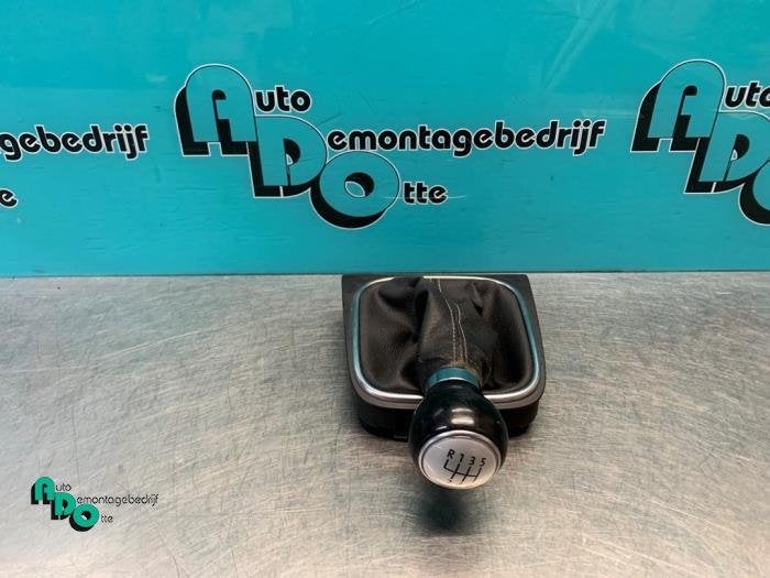 Enveloppe levier de vitesse d'un Volkswagen Golf (Golf 09-), Volkswagen, -, 3 mois de garantie, Utilisé