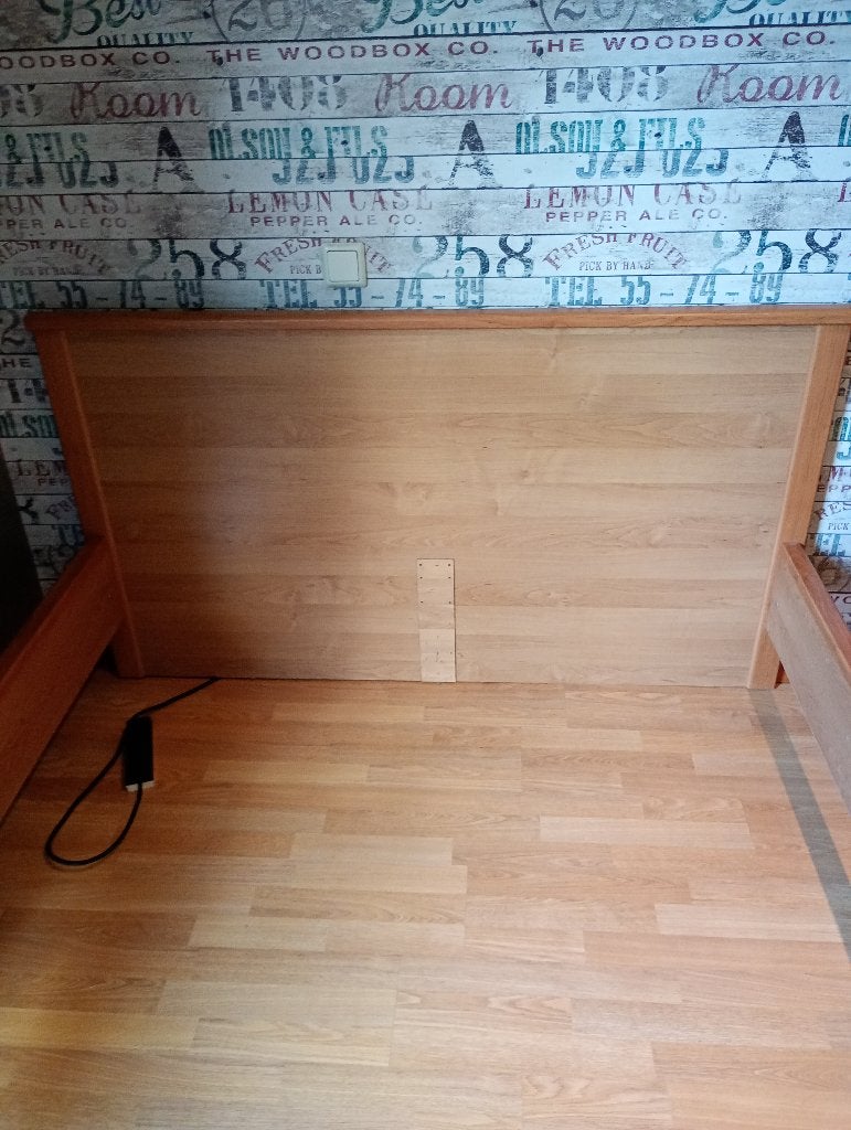 Lit Malm, Autres couleurs, Enlèvement, 200 cm, Bois