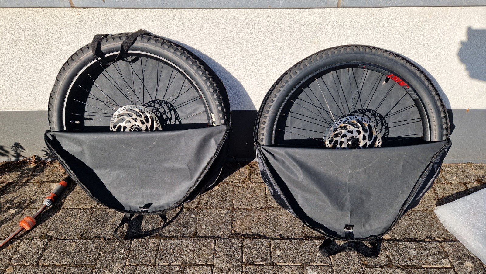 Paire de roues moustache just 27.5 +, Vélos & Vélomoteurs, Enlèvement ou Envoi