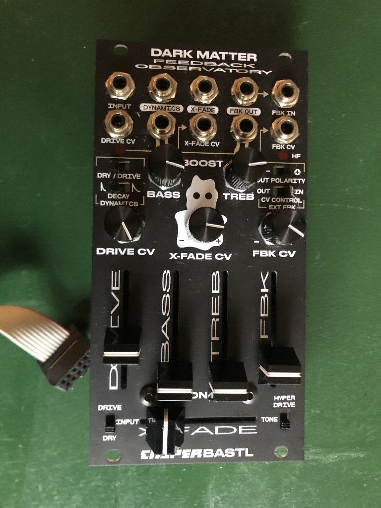 dark matter - QuBit Chord 1 - t-quadstrip, Musique & Instruments, Modules de son, Enlèvement ou Envoi, Utilisé, Autres marques