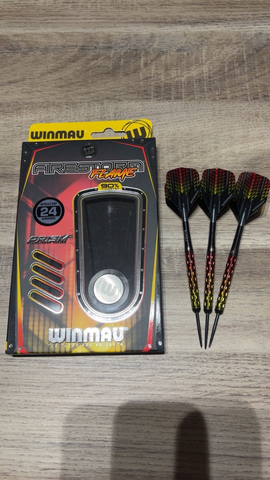 Winmau firestorm flame, Enlèvement ou Envoi, Comme neuf, Fléchettes